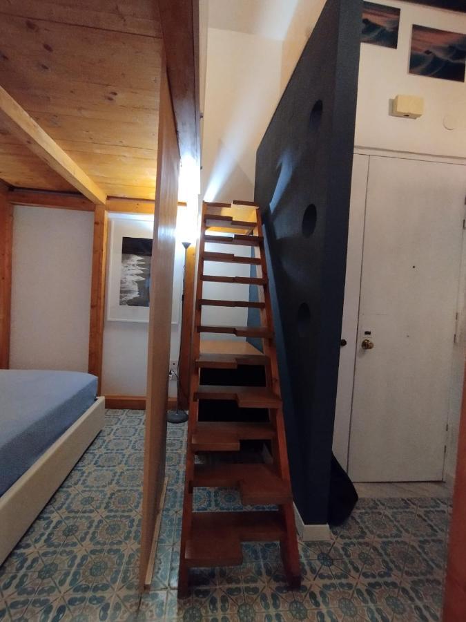 Casa Merisi Al Centro Storico Di Napoli Extérieur photo